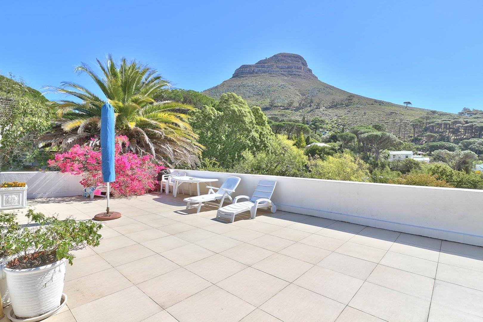 7 Bedroom Property for Sale in Higgovale Western Cape